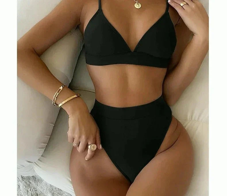 Selene™ - Bikini z Wysokim Stanem z Formowanymi Miseczkami