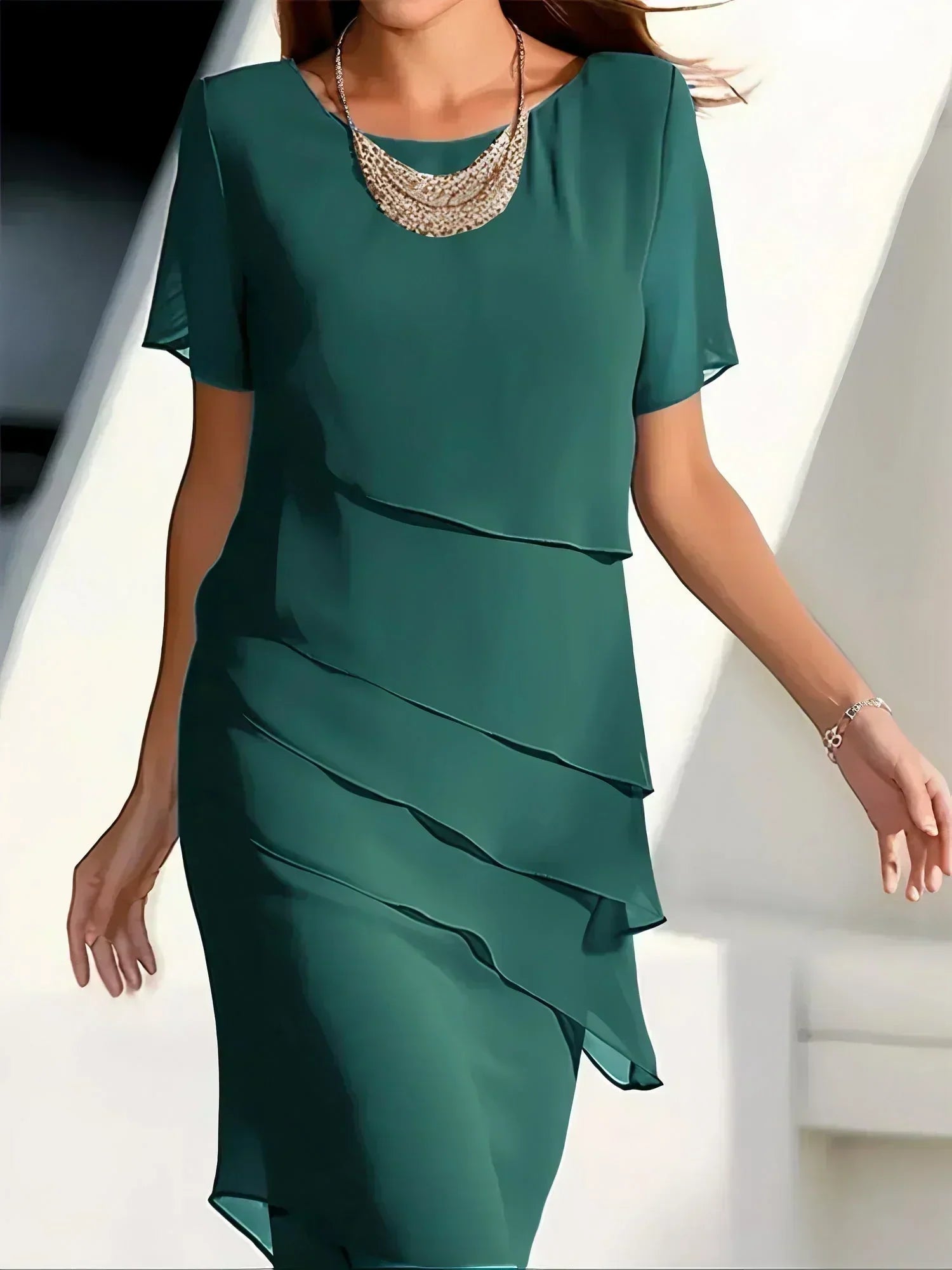 Isabella | Elegancka Sukienka z Kontrolą Brzucha